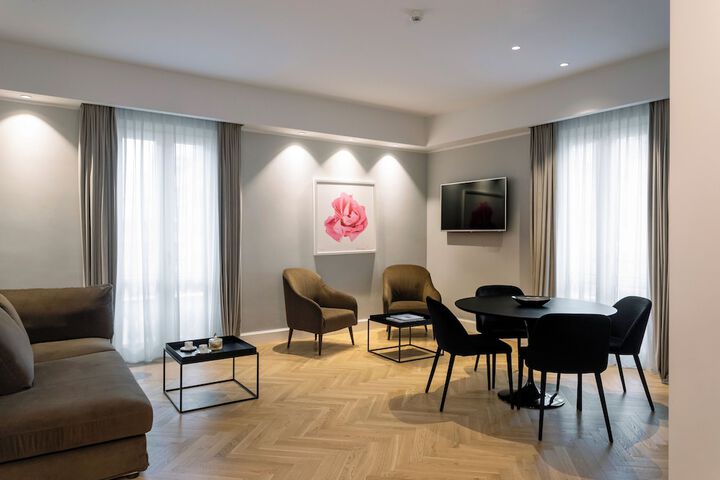 Room 51 of 146