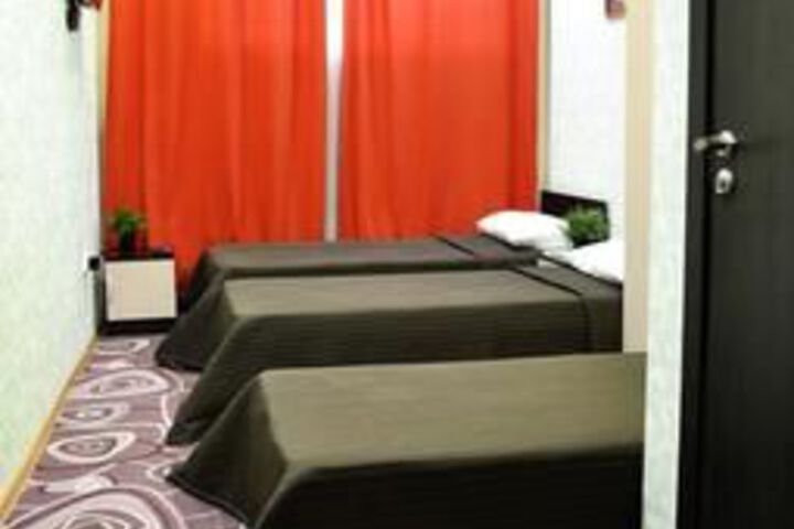 Room 19 of 38