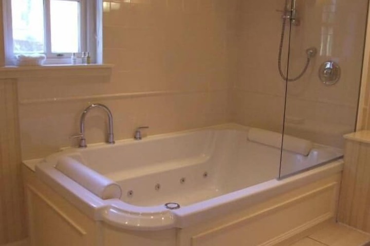 Bath Interior