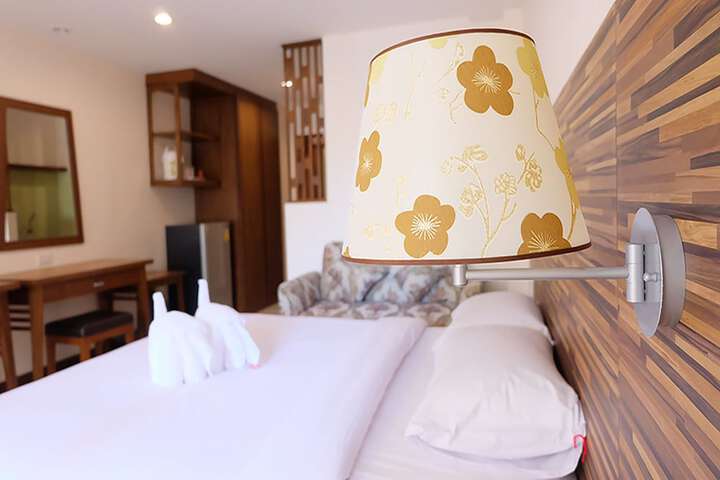 Room 6 of 44