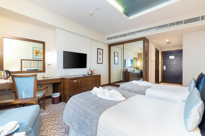 Room 28 of 110
