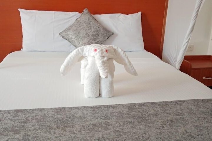 Room 2 of 31