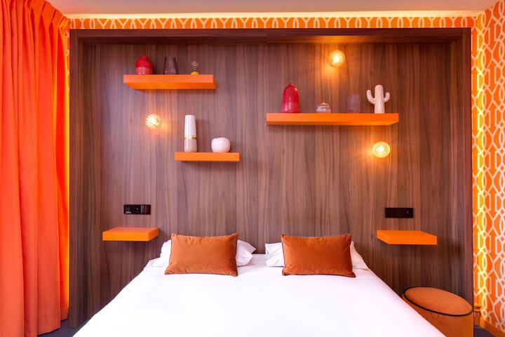 Room 37 of 140