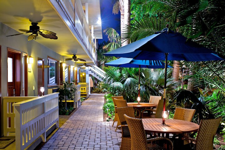 Hotel 66 of 71