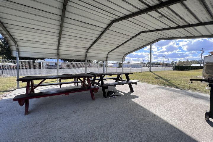 BBQ/picnic area