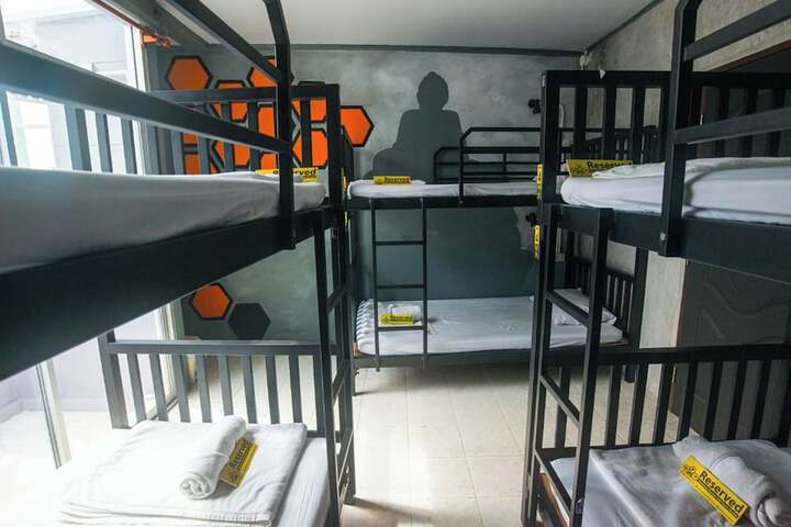 Room 26 of 47