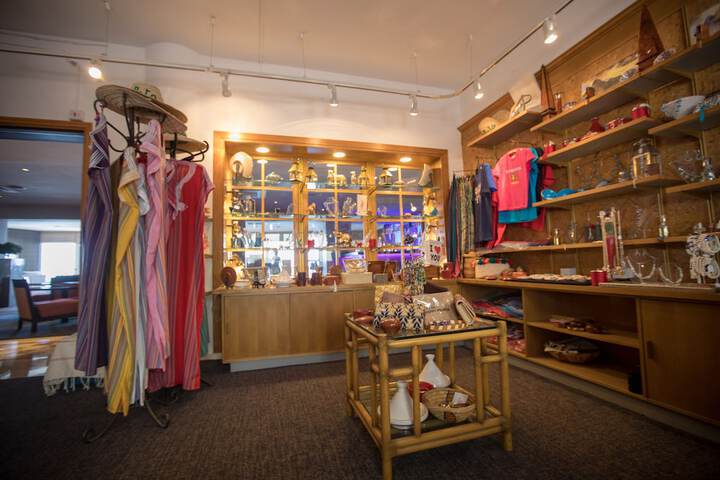 Gift Shop 65 of 113