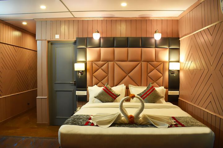 Room 10 of 47
