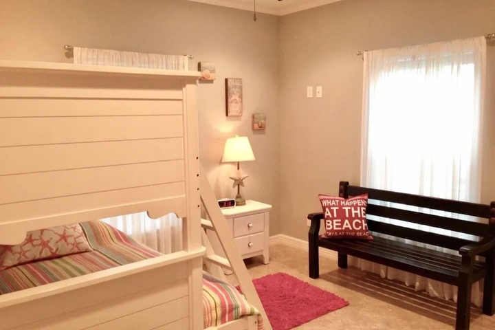 Room 4 of 21
