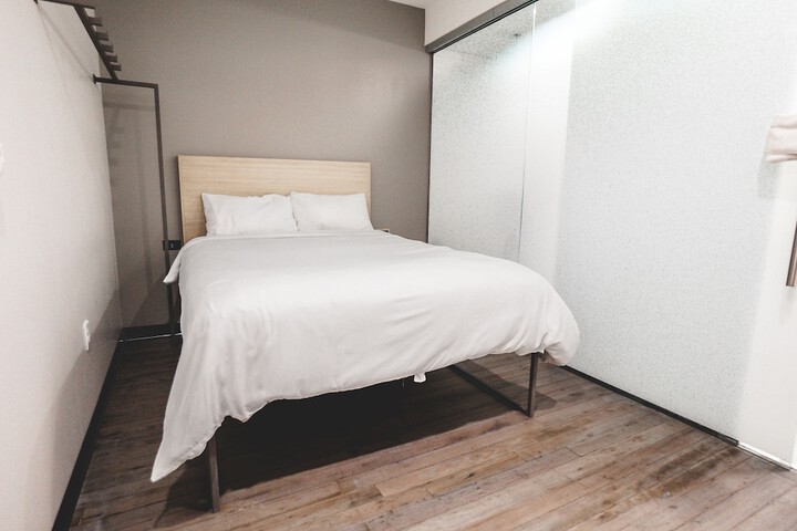 Room 25 of 72