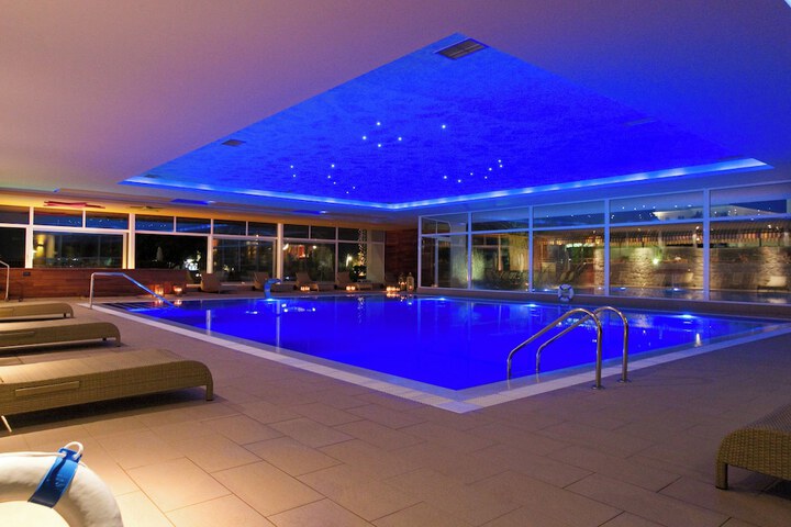 Pool 12 of 26