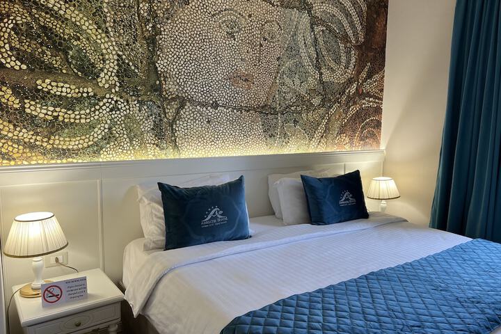 Room 78 of 164