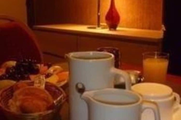 Breakfast/Coffee Service 33 of 38