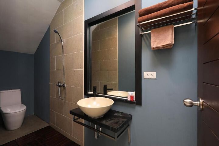 Room 34 of 52