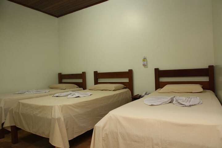 Room 2 of 6