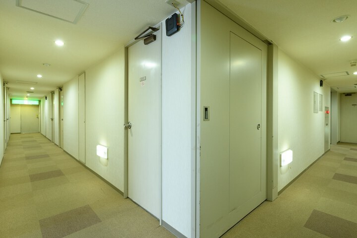 Ballroom/Hall 35 of 47
