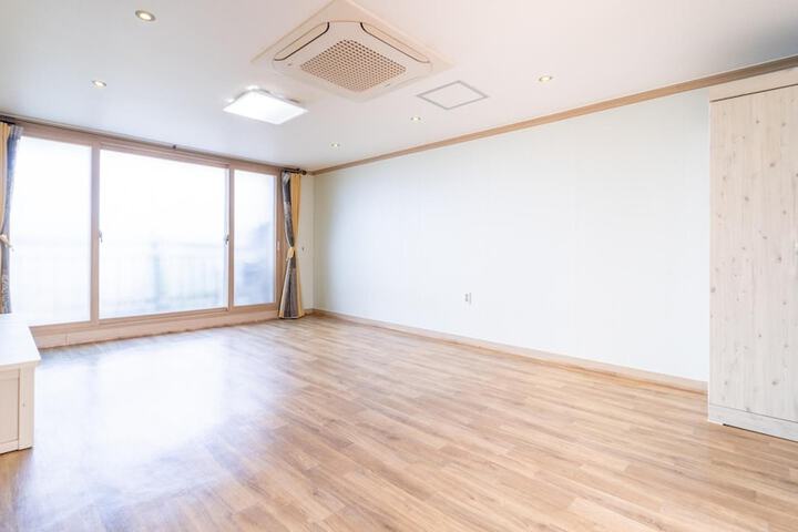 Room 18 of 59