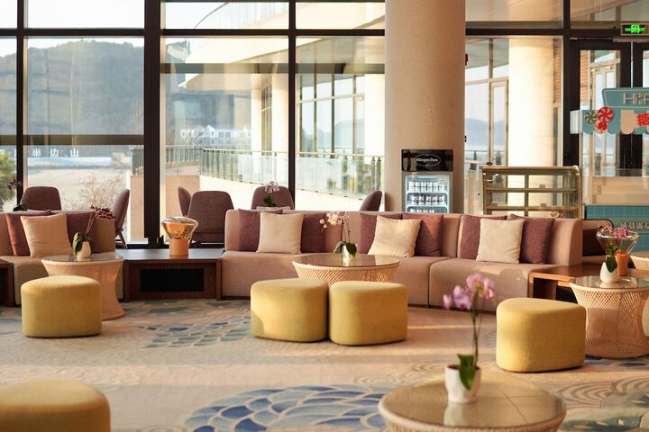 Hotel Interior 5 of 161