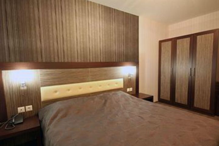 Room 8 of 29