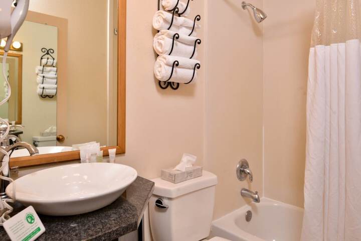 Clean Restrooms