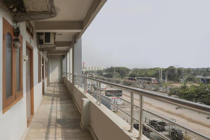 Hotel O Adhya Lodge