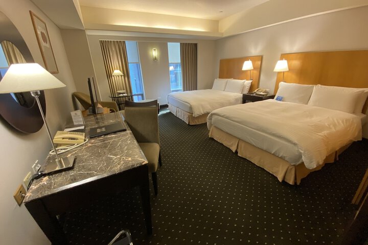 Room 16 of 137