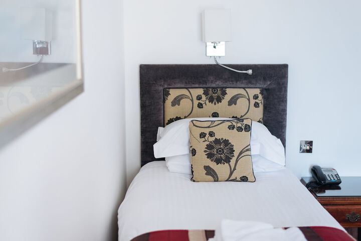 Room 35 of 71