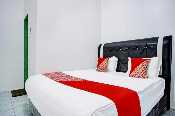 OYO 90209 DK Singarimbun Berastagi Homestay