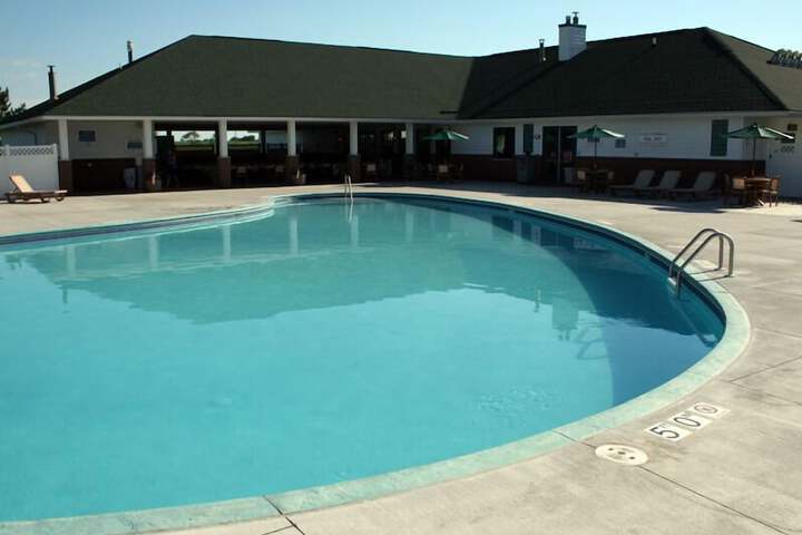 Pool Hotel