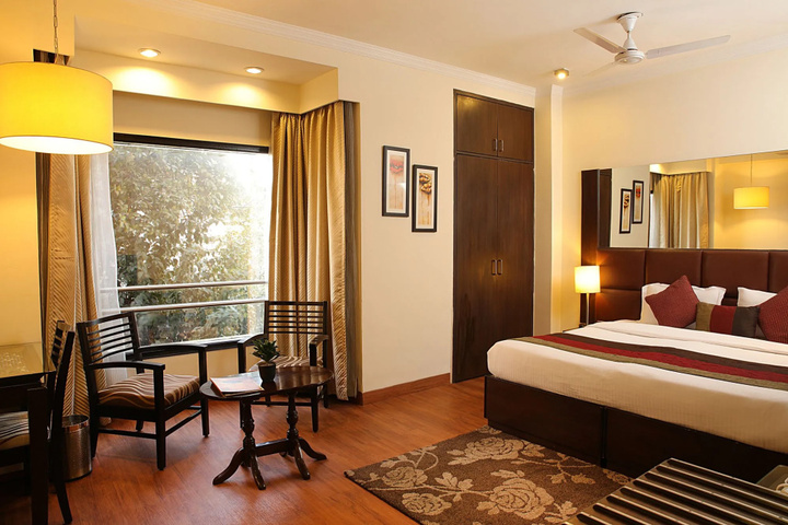 Room 4 of 19