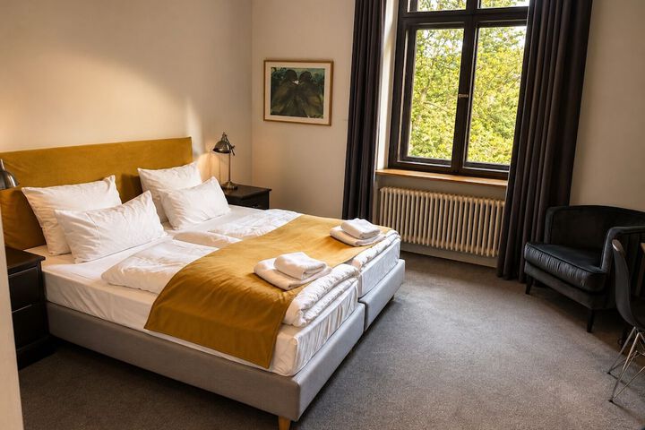 Room 15 of 62