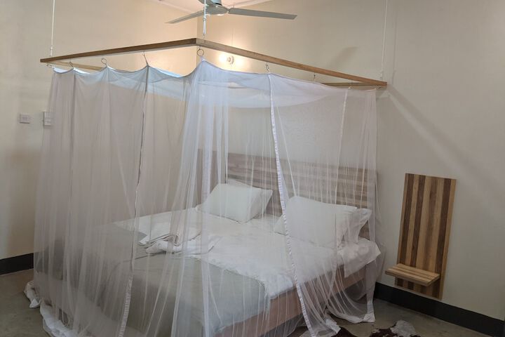 Room 6 of 43