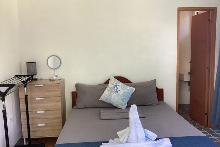 Room 33 of 124