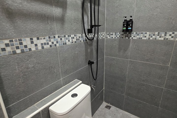 Room 16 of 41