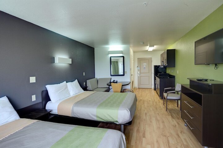 Room 19 of 47