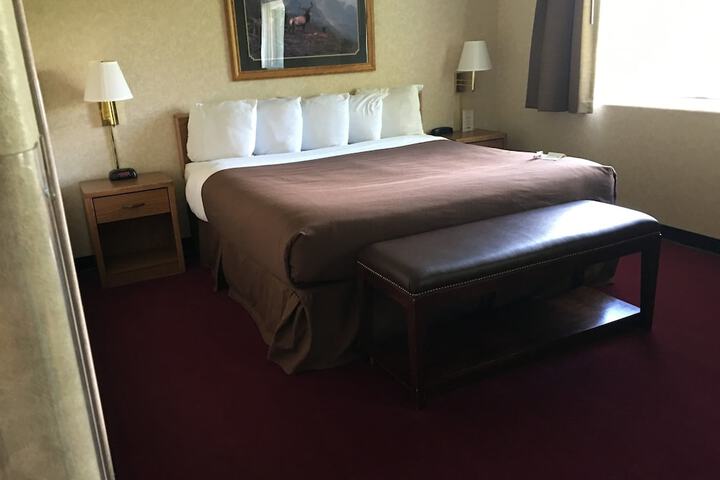 Room 13 of 68