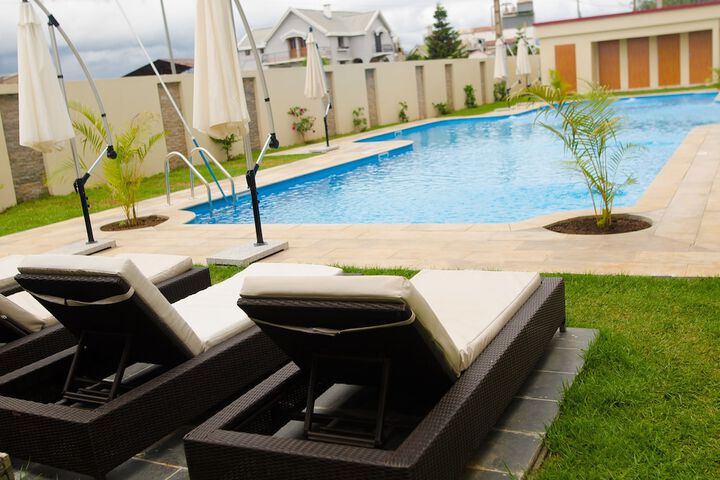 Pool 18 of 41
