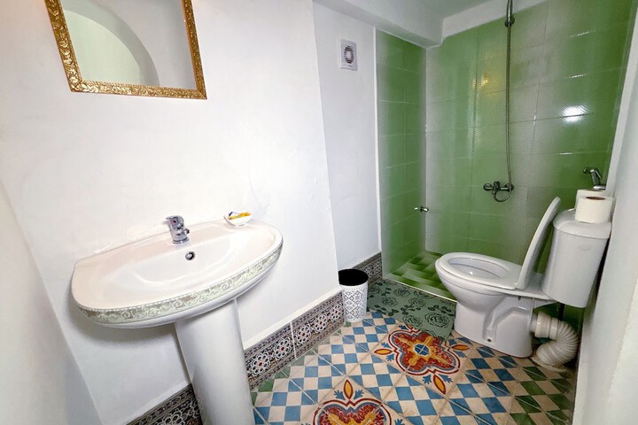 Room 40 of 48
