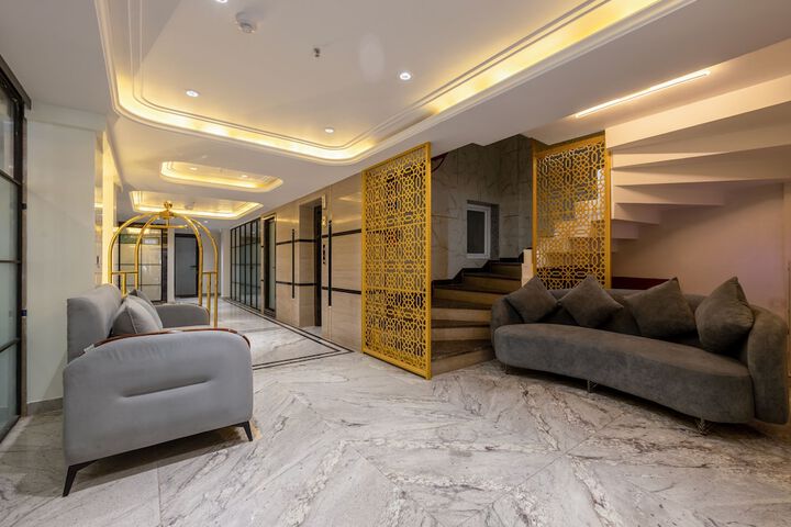 Hotel Interior 17 of 129