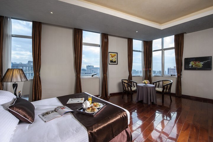 Room 4 of 35