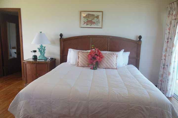 Room 8 of 25