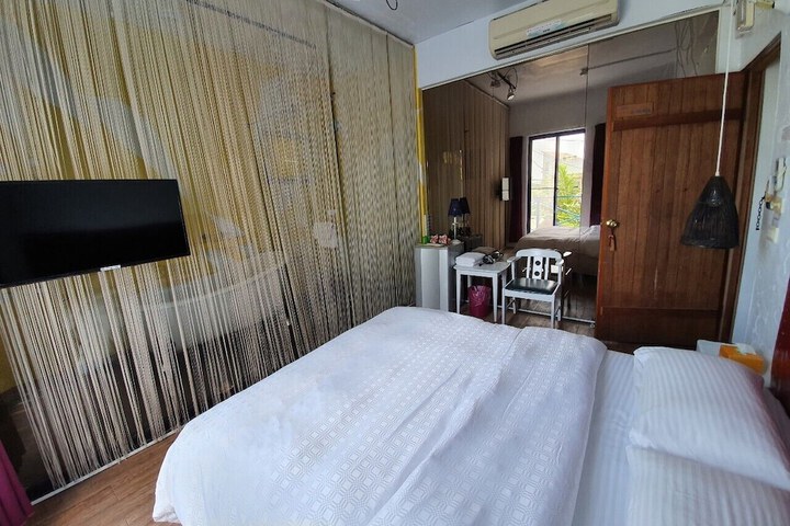 Room 18 of 75