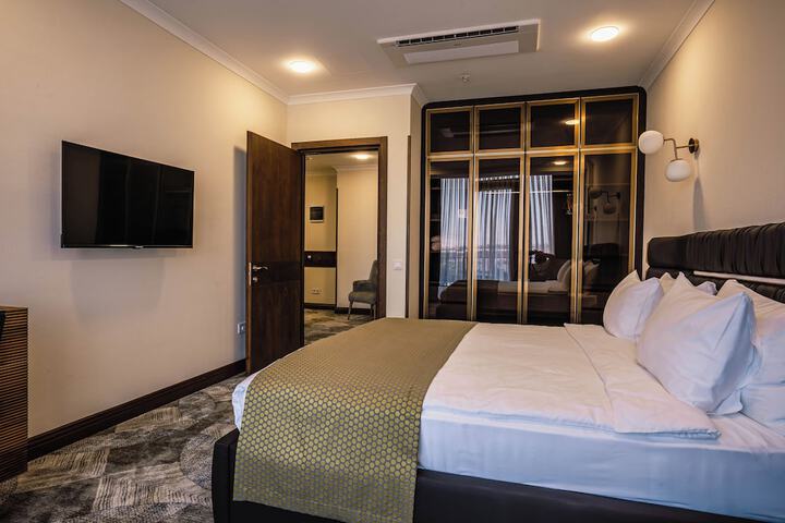 Room 14 of 68