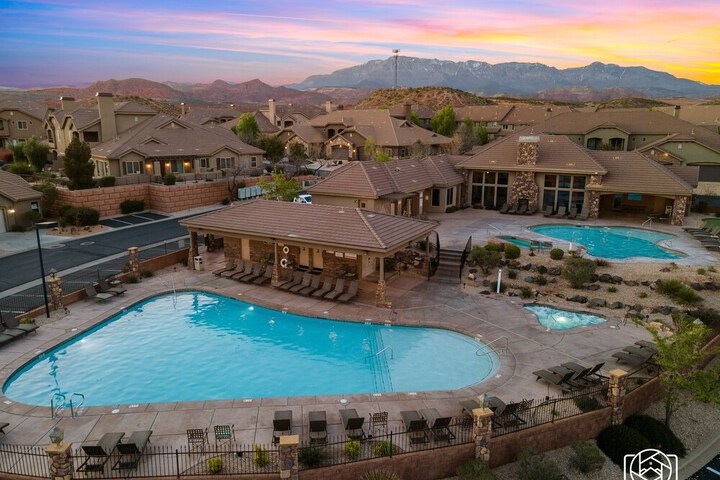 Pool 19 of 47