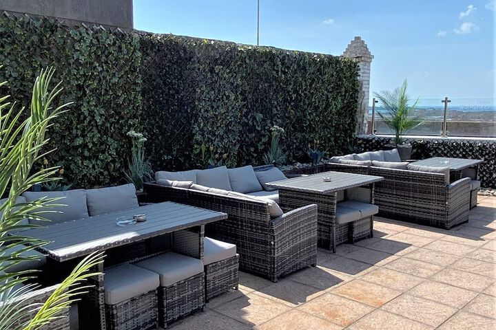 Terrace/Patio 17 of 25