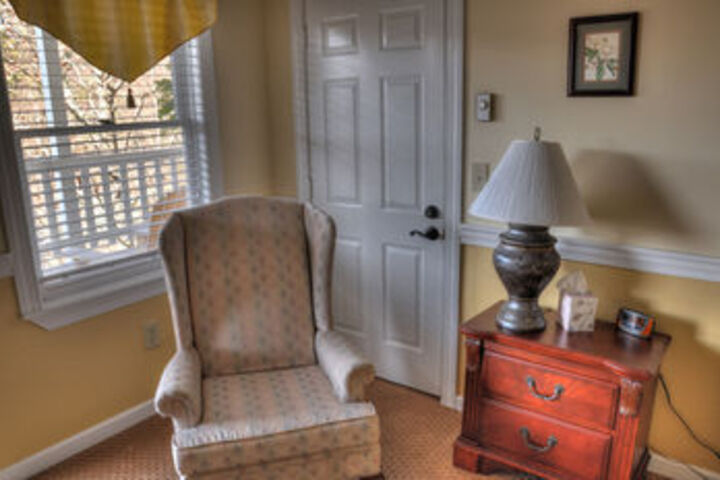 Room 22 of 28