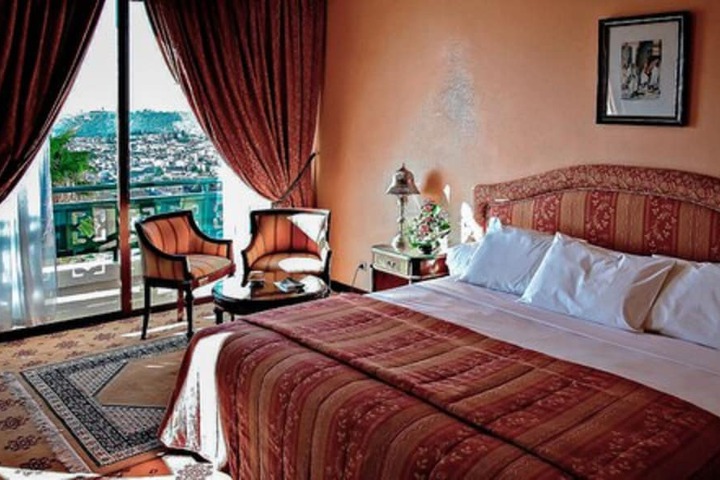 Room 8 of 63