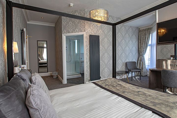 Room 16 of 86