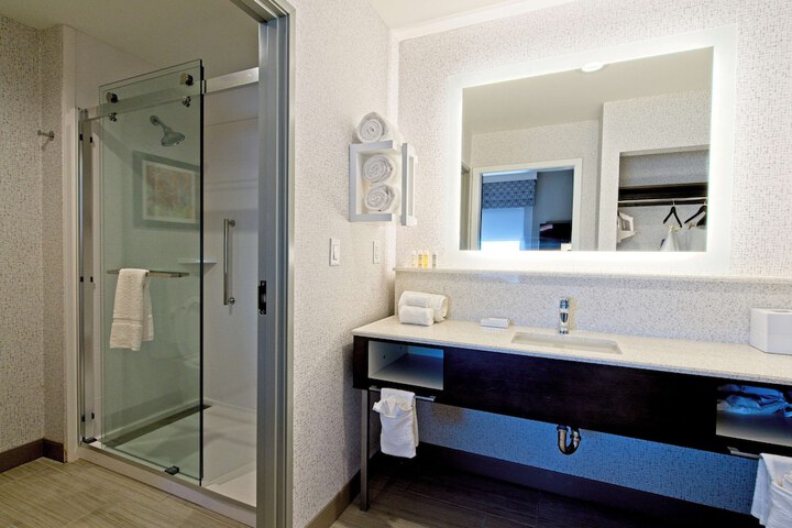 Bathroom shower