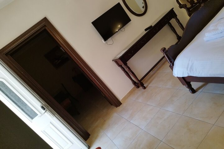 Room 12 of 29